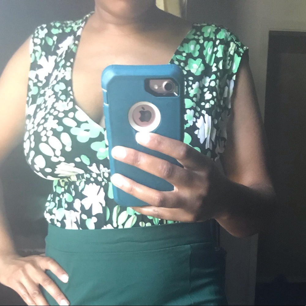 Cute green Tracy Reese shirt
